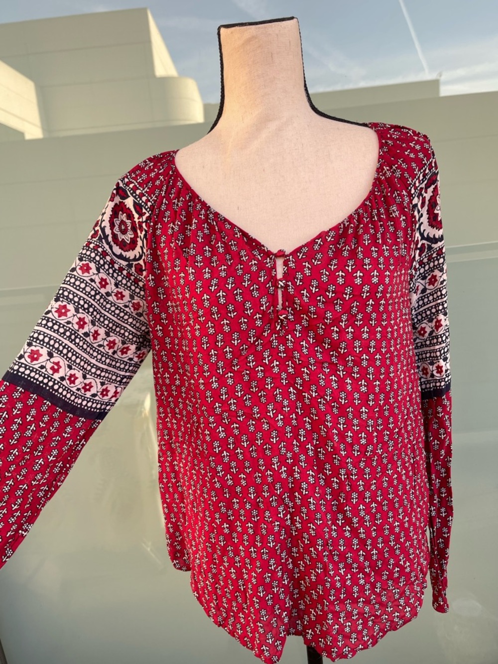Lucky Brand Red Floral Boho Blouse Long Sleeve Light Weight Medium